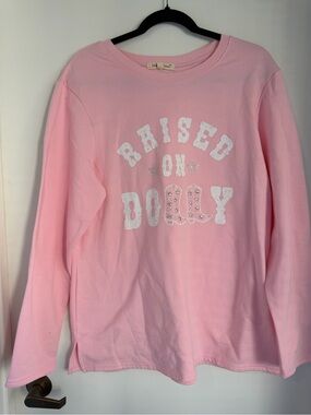 indigo soul Pink "Raised on Dolly" Graphic Sweatshirt NWOT Dolly Parton
